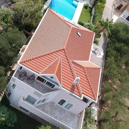 Geraeumige Mit Meerblick Vom Sonnenbalkon Appartement